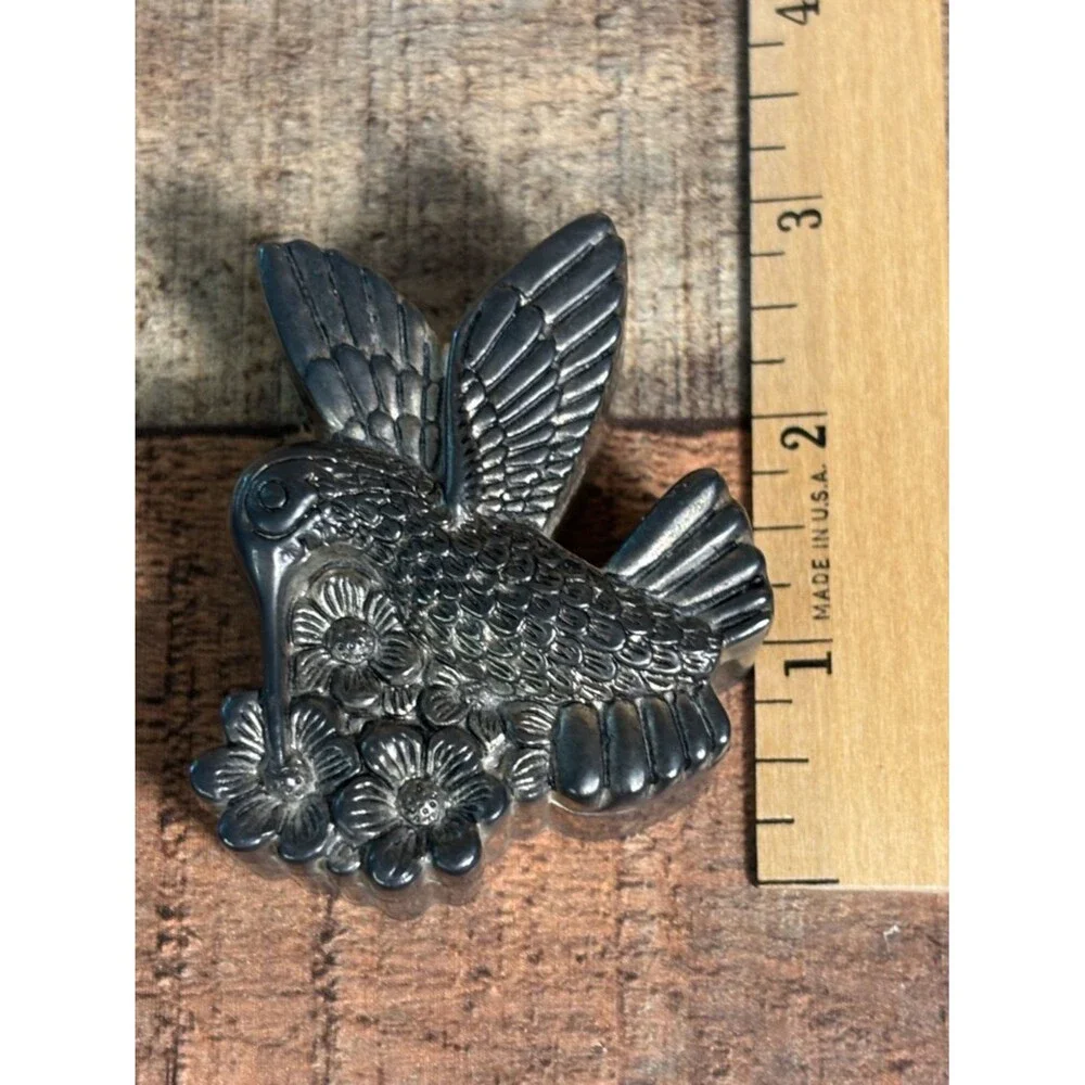 Unbranded hummingbird silver